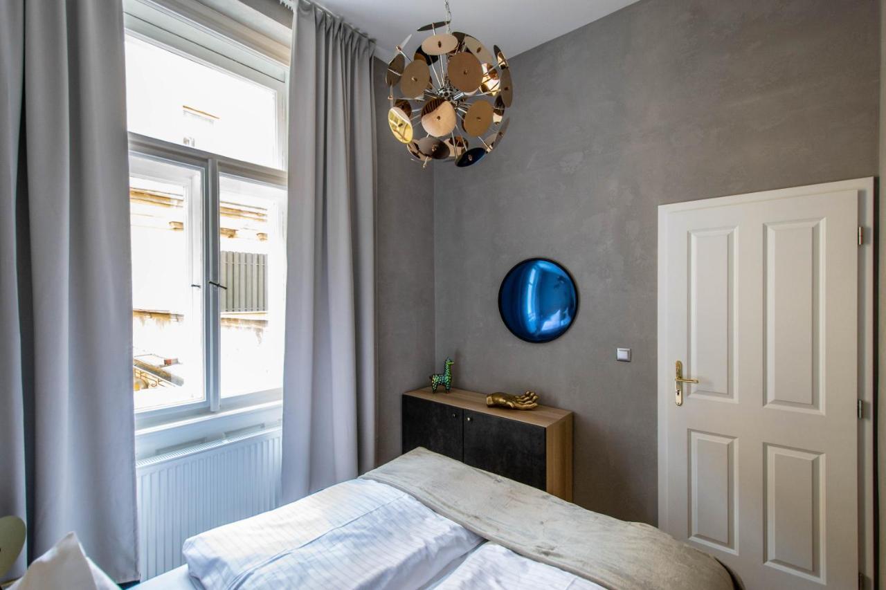 3Bdr Oasis In The Heart Of Prague Apartment Exterior photo